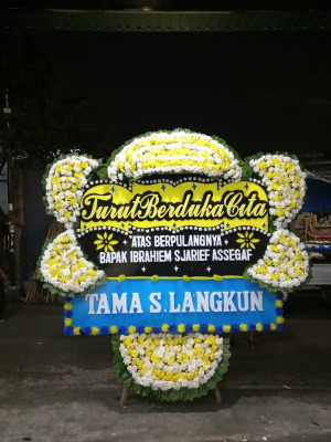 Papan Bunga Duka di Aceh Barat